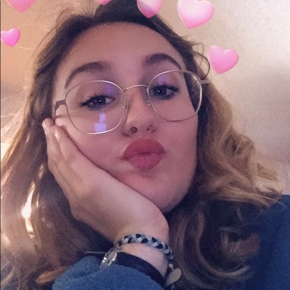 Meet your Posher, Jordan - Picture 2 of 2